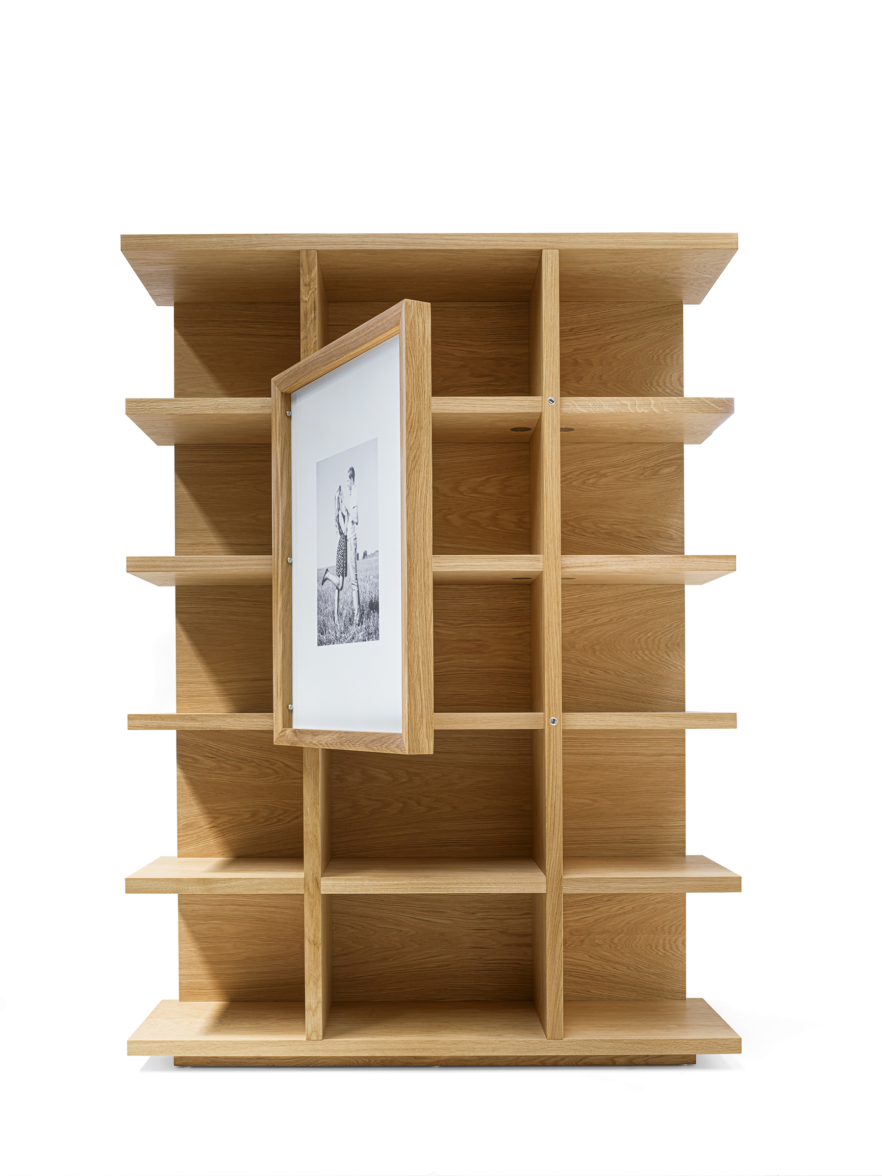 SAKARI Gallery 1
