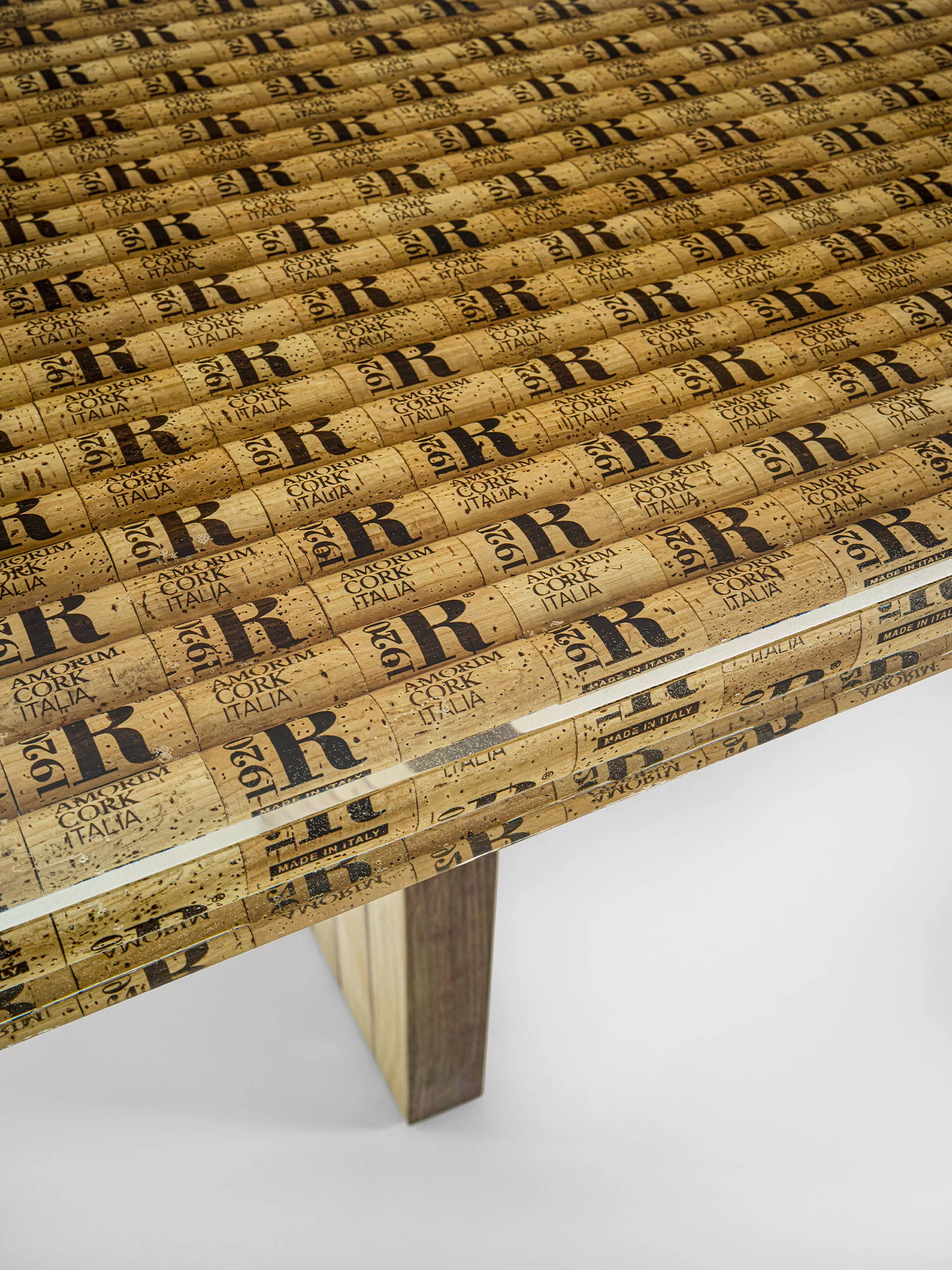 TAP TABLE Gallery 4