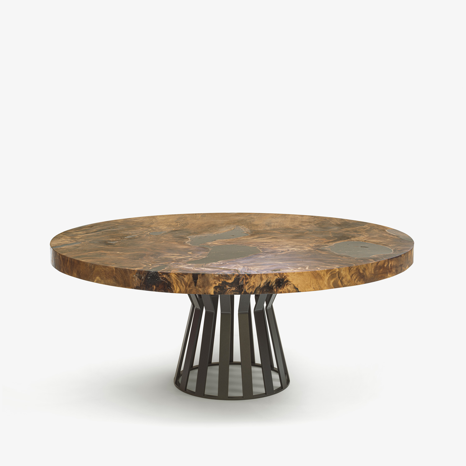 Kauri Round Table: tavolo con top rotondo in legno di Kauri