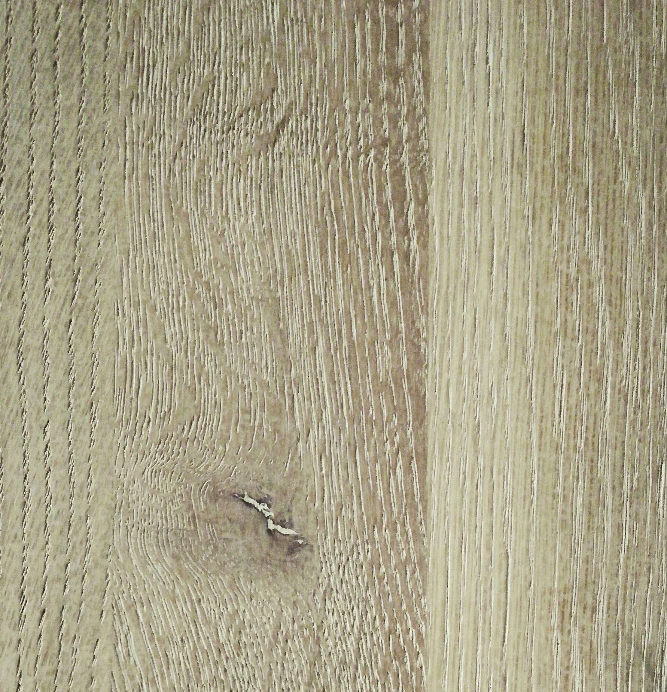 A4 - OAK WITH KNOTS PIGMENTED WHITE MILK